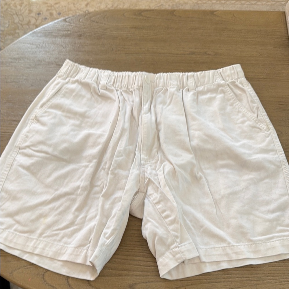 White Flat Front Shorts with Classic Design